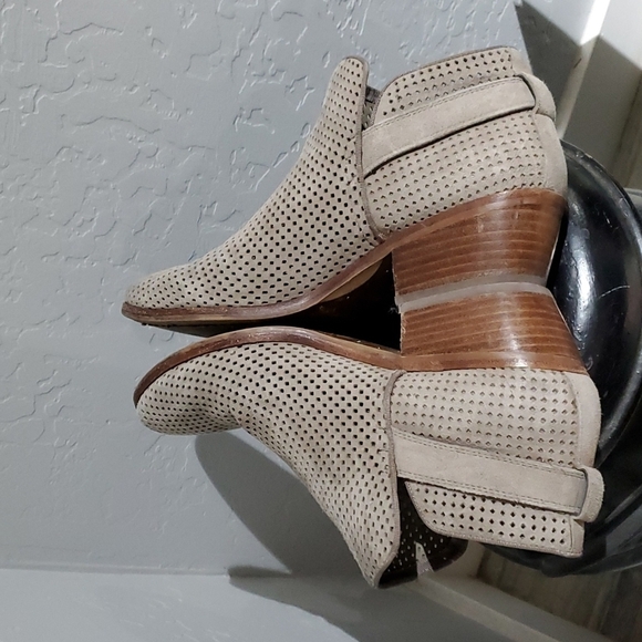 SAM EDELMAN TAUPE BOOTIES SIZE 8 1/2 - Picture 5 of 9